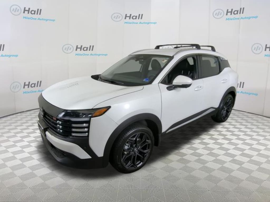 Used 2025 Nissan Kicks SR SUV