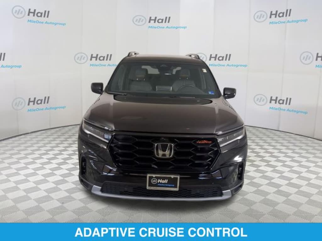 Used 2025 Honda Pilot TrailSport SUV