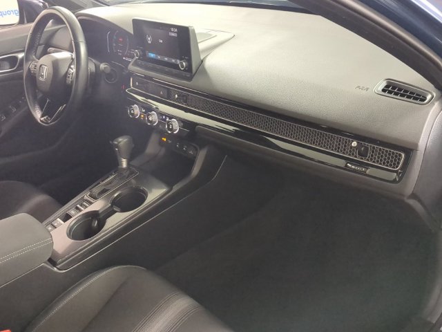 2025 Honda Civic Sport - Photo 23