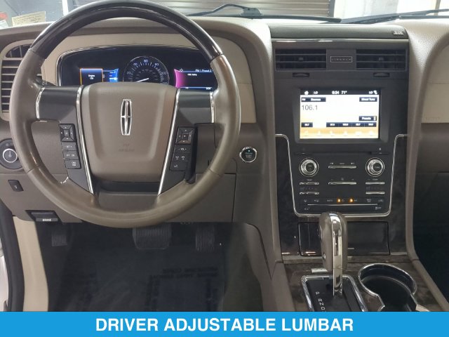 2016 Lincoln Navigator Select - Photo 17