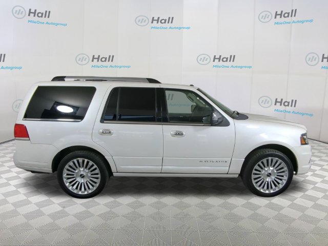 2016 Lincoln Navigator Select - Photo 7