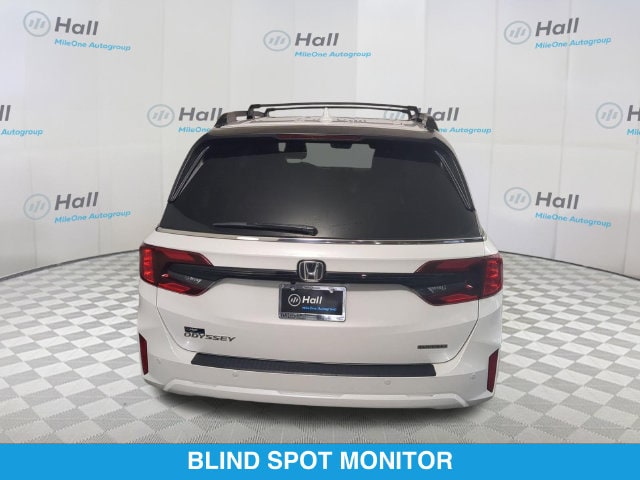 2025 Honda Odyssey Touring - Photo 10