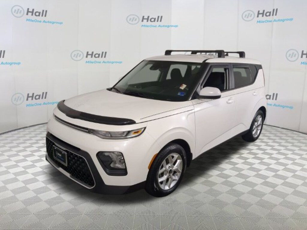Used 2022 Kia Soul LX Hatchback