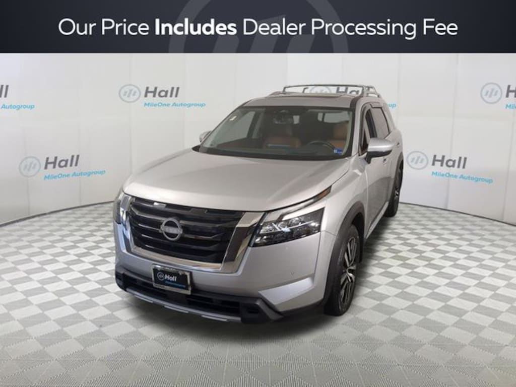 Used 2025 Nissan Pathfinder Platinum SUV
