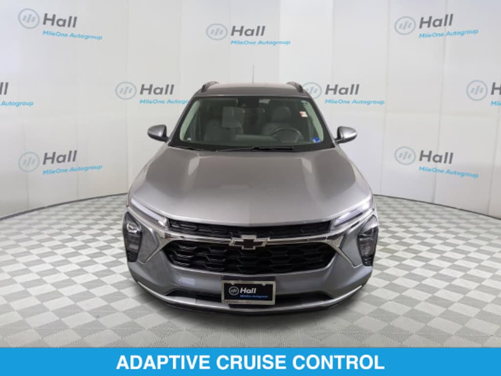 Used 2025 Chevrolet Trax LT SUV