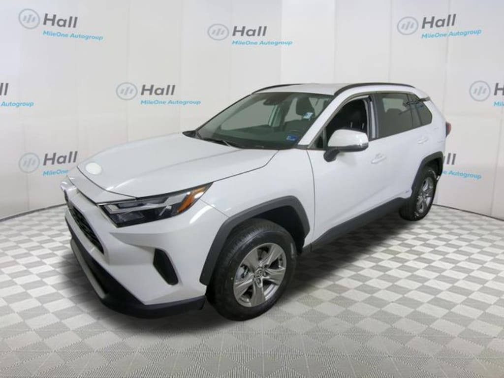 Used 2025 Toyota RAV4 Hybrid XLE SUV