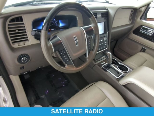 2016 Lincoln Navigator Select - Photo 16
