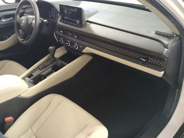 2025 Honda Accord SE - Photo 26