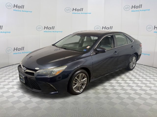 Used 2015 Toyota Camry SE Sedan