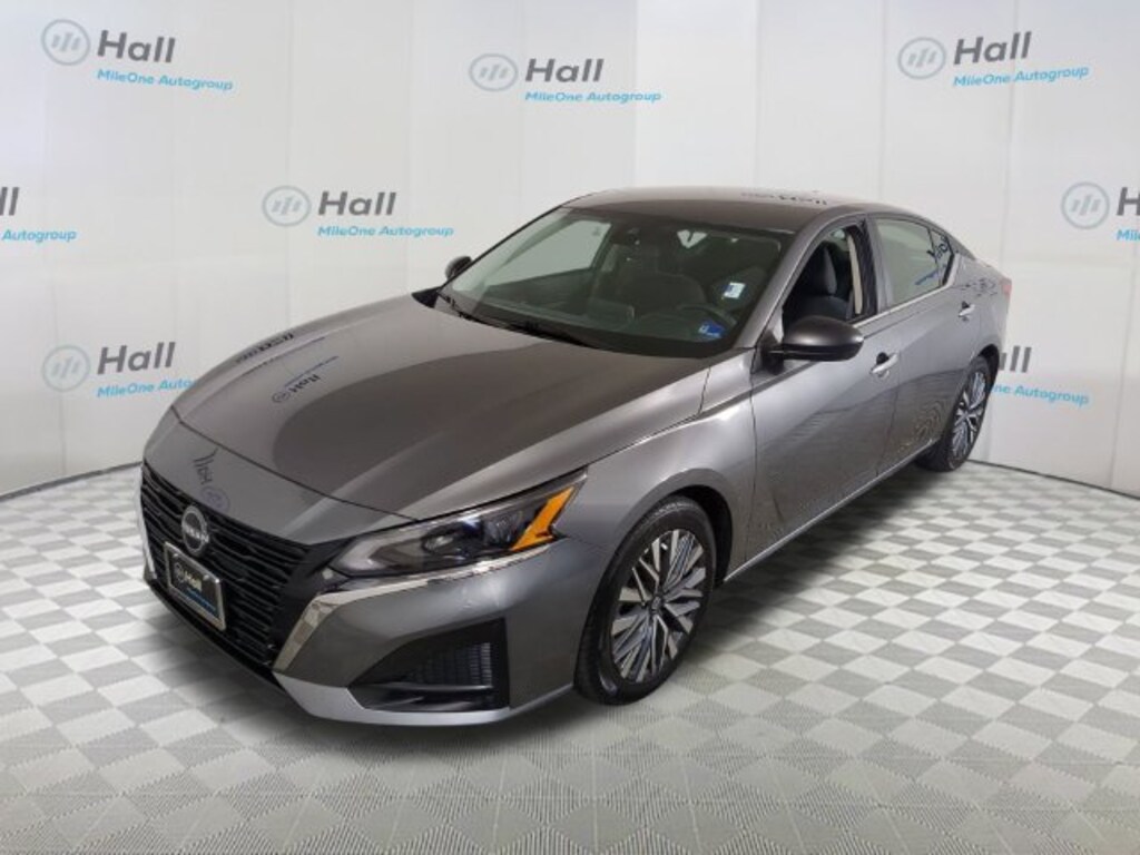 Used 2025 Nissan Altima 2.5 SV Sedan