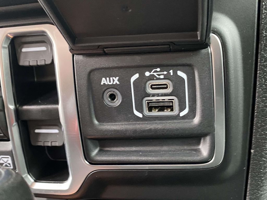 2026 Jeep Wrangler 4-Door Willys - Photo 20
