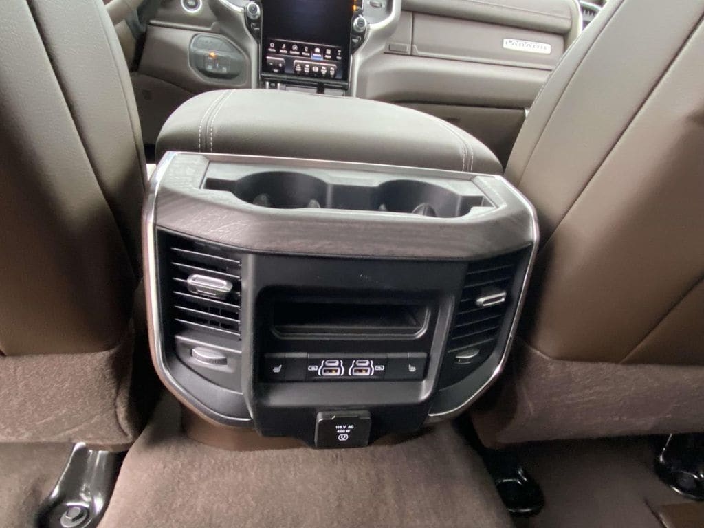 2026 RAM 3500 Laramie - Photo 11