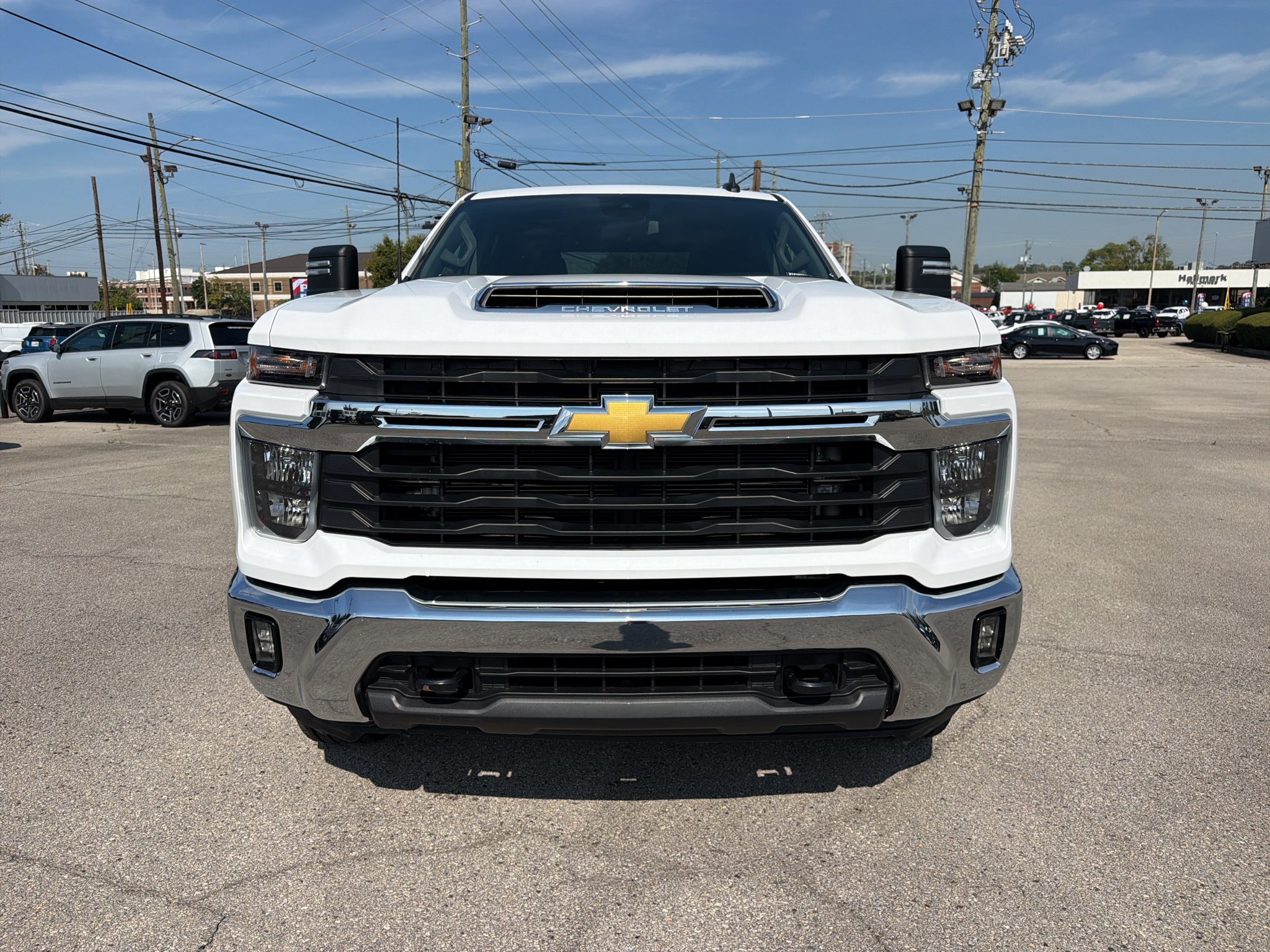Used 2025 Chevrolet Silverado LT Crew Cab