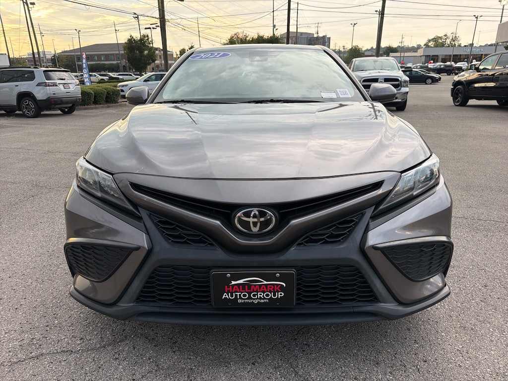 Used 2021 Toyota Camry SE Sedan