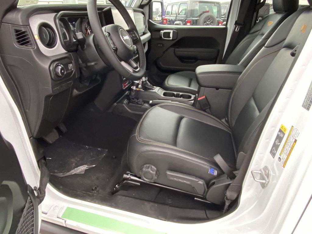 2026 Jeep Wrangler 4-Door Willys - Photo 12