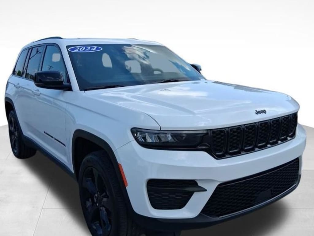 Used 2024 Jeep Grand Cherokee Altitude X Sport Utility