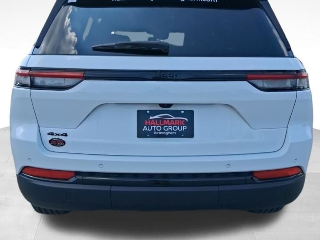 Used 2024 Jeep Grand Cherokee Altitude X Sport Utility
