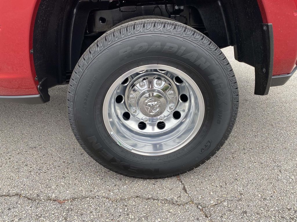 2026 RAM 3500 Laramie - Photo 7