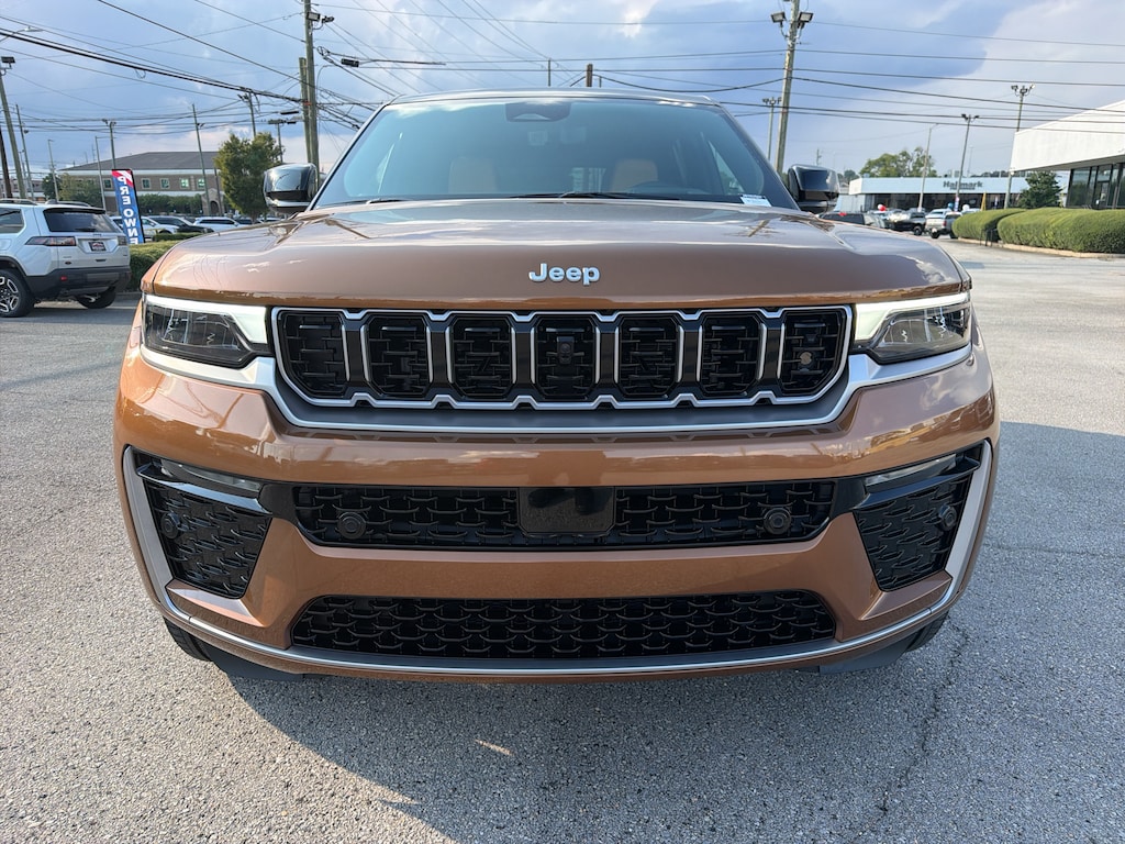 New 2027 Jeep Grand Cherokee SUMMIT 4X4 Sport Utility