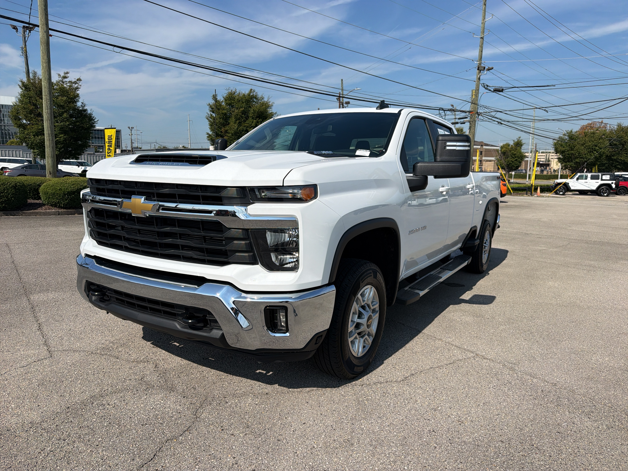 Used 2025 Chevrolet Silverado LT Crew Cab