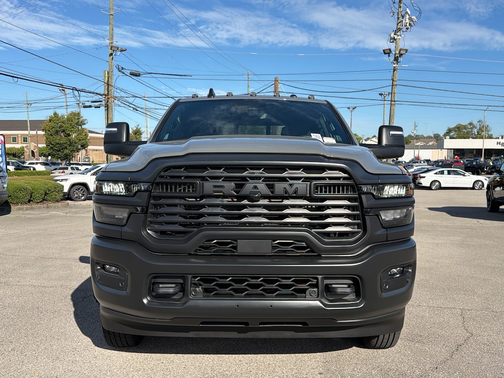 New 2027 Ram 3500 TRADESMAN CREW CAB 4X4 8' BOX Pickup