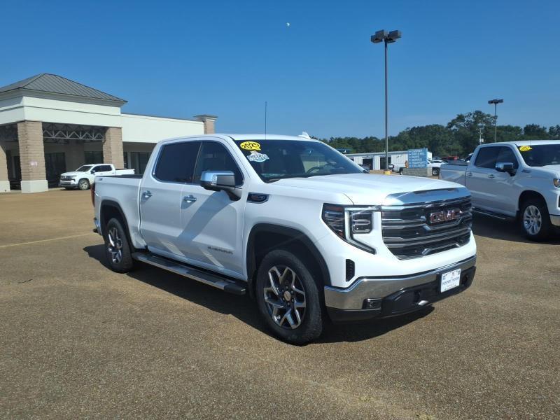 2025 GMC Sierra 1500 SLT Crew Cab 4WD