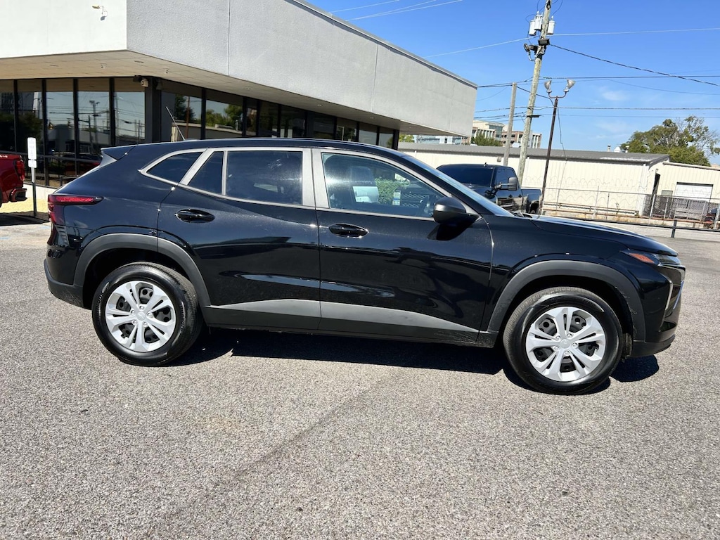 Used 2026 Chevrolet Trax LS Sport Utility