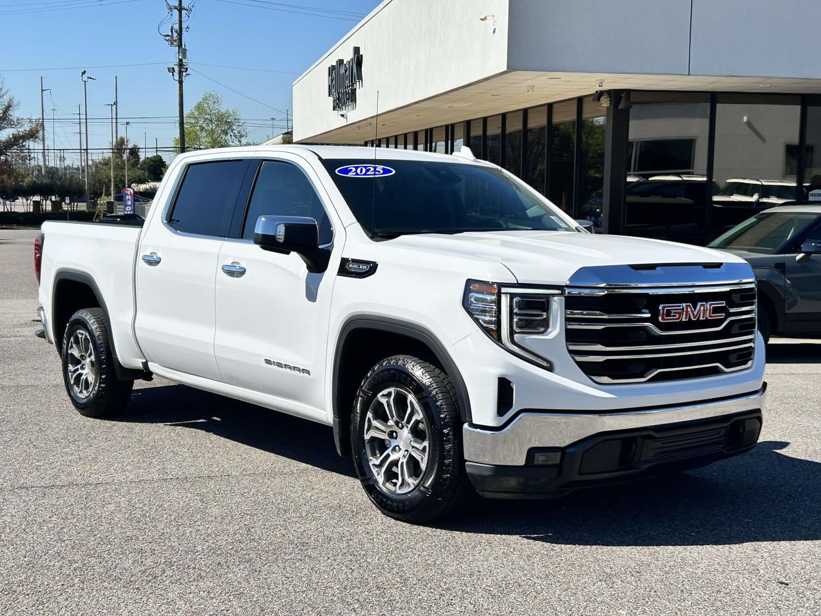 2025 GMC Sierra 1500 SLT