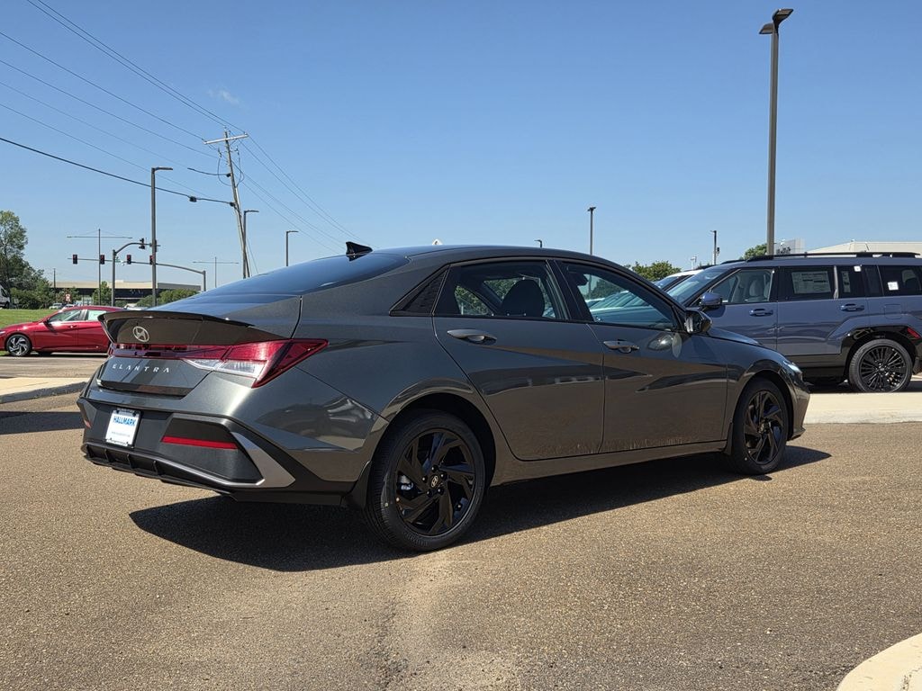 New 2026 Hyundai Elantra SEL Sport Sedan