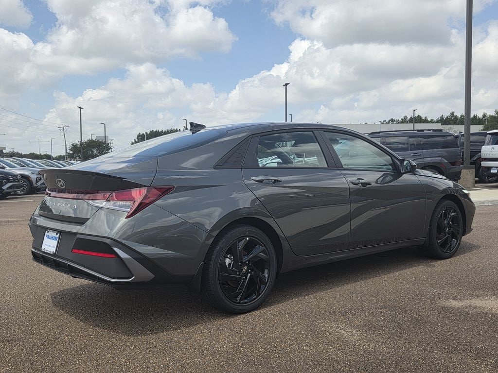 New 2026 Hyundai Elantra SEL Sport Sedan