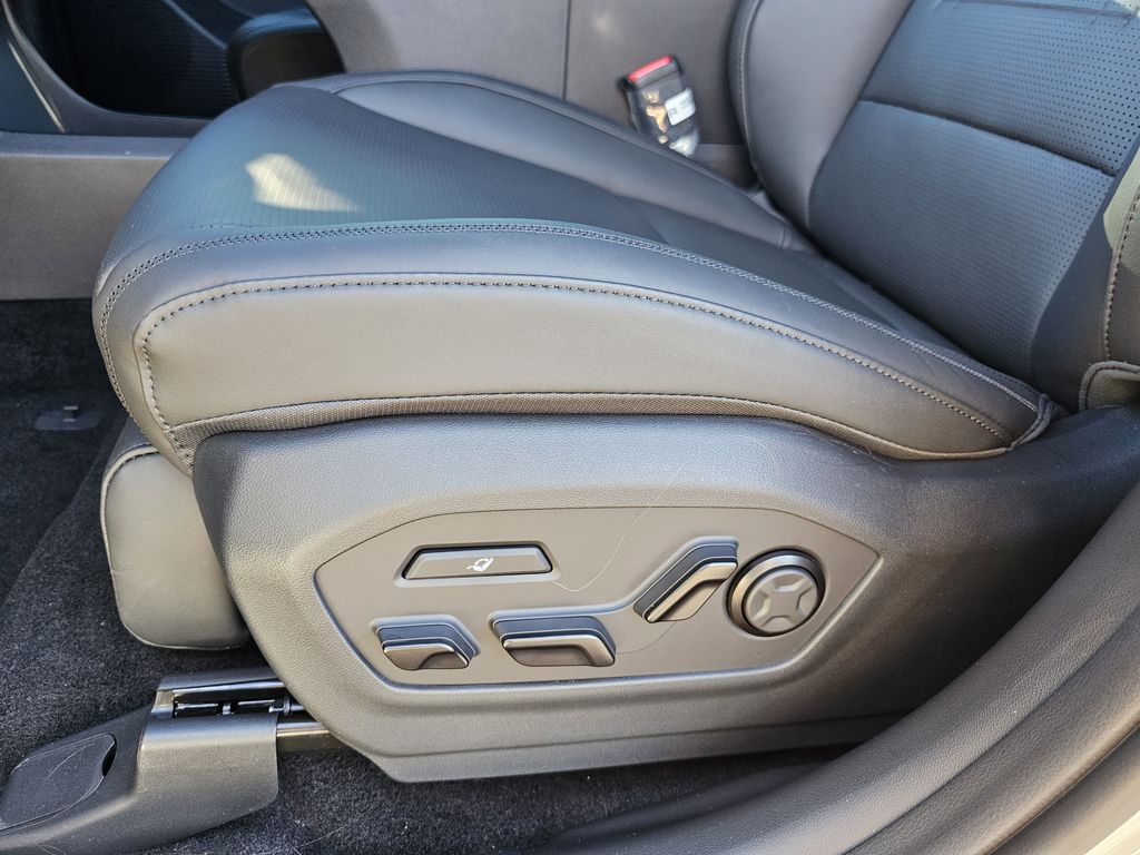 2026 Hyundai Santa Fe Calligraphy - Photo 9