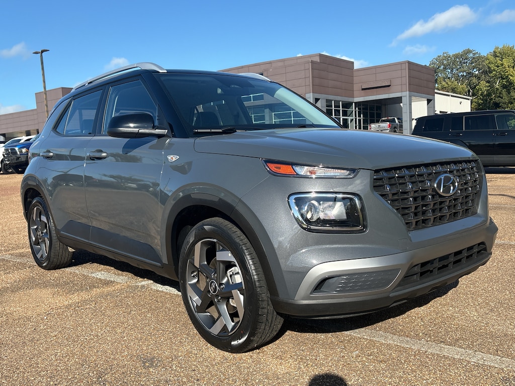 Used 2026 Hyundai Venue SEL Sport Utility