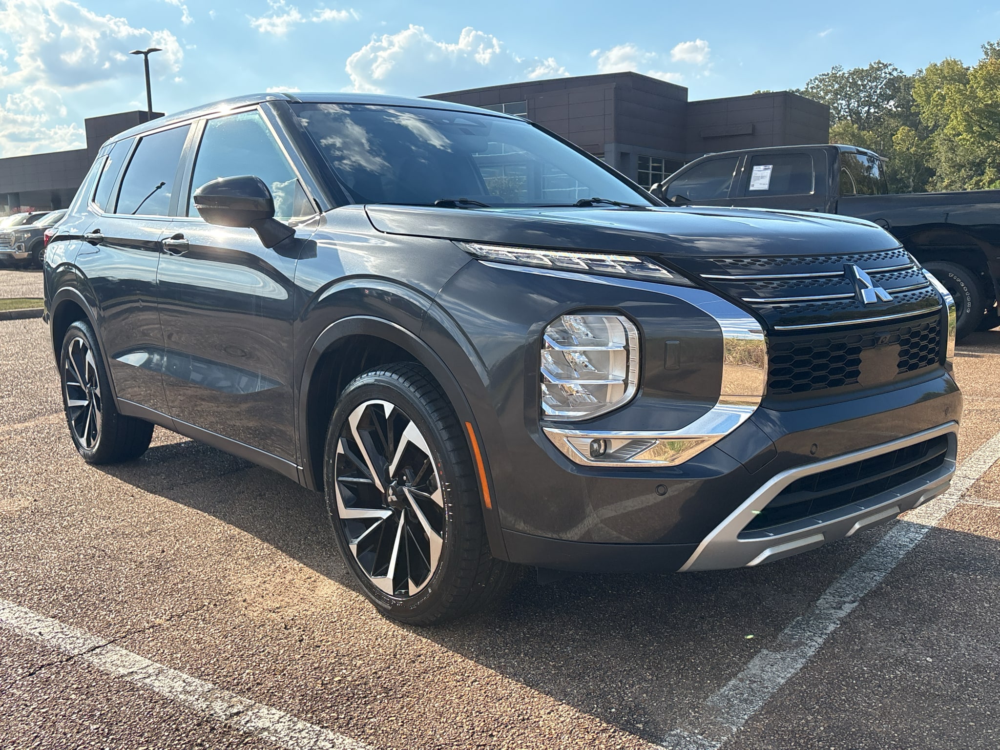 2024 Mitsubishi Outlander