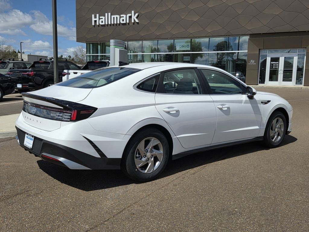 New 2026 Hyundai Sonata SE Sedan