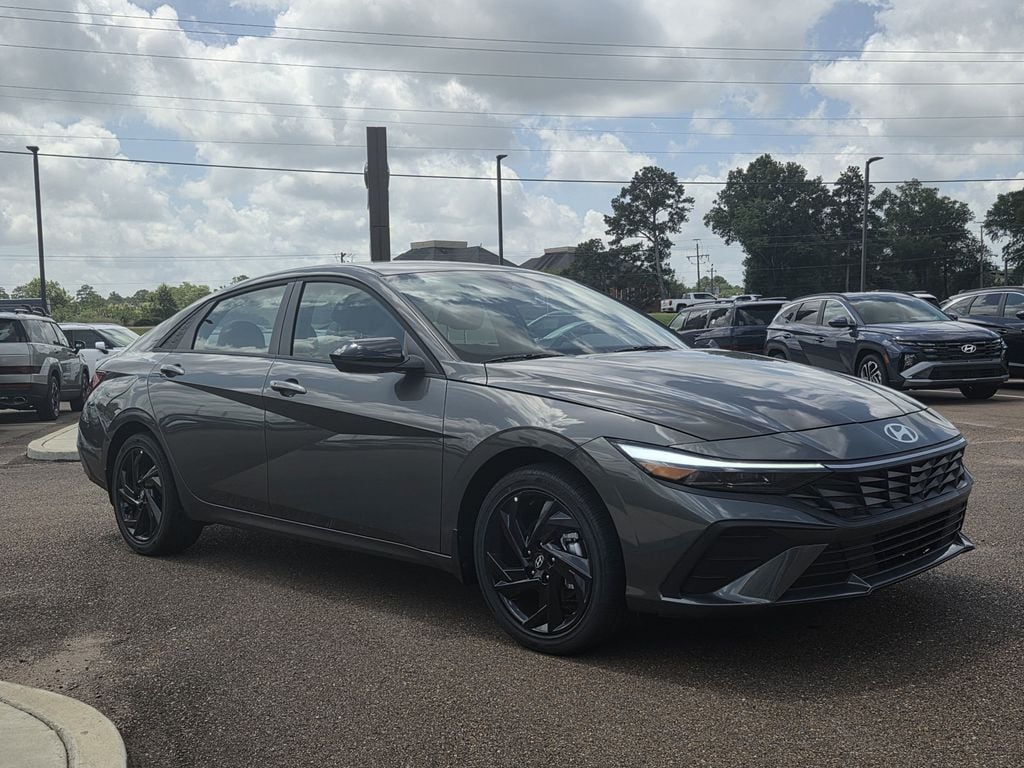 New 2026 Hyundai Elantra SEL Sport Sedan