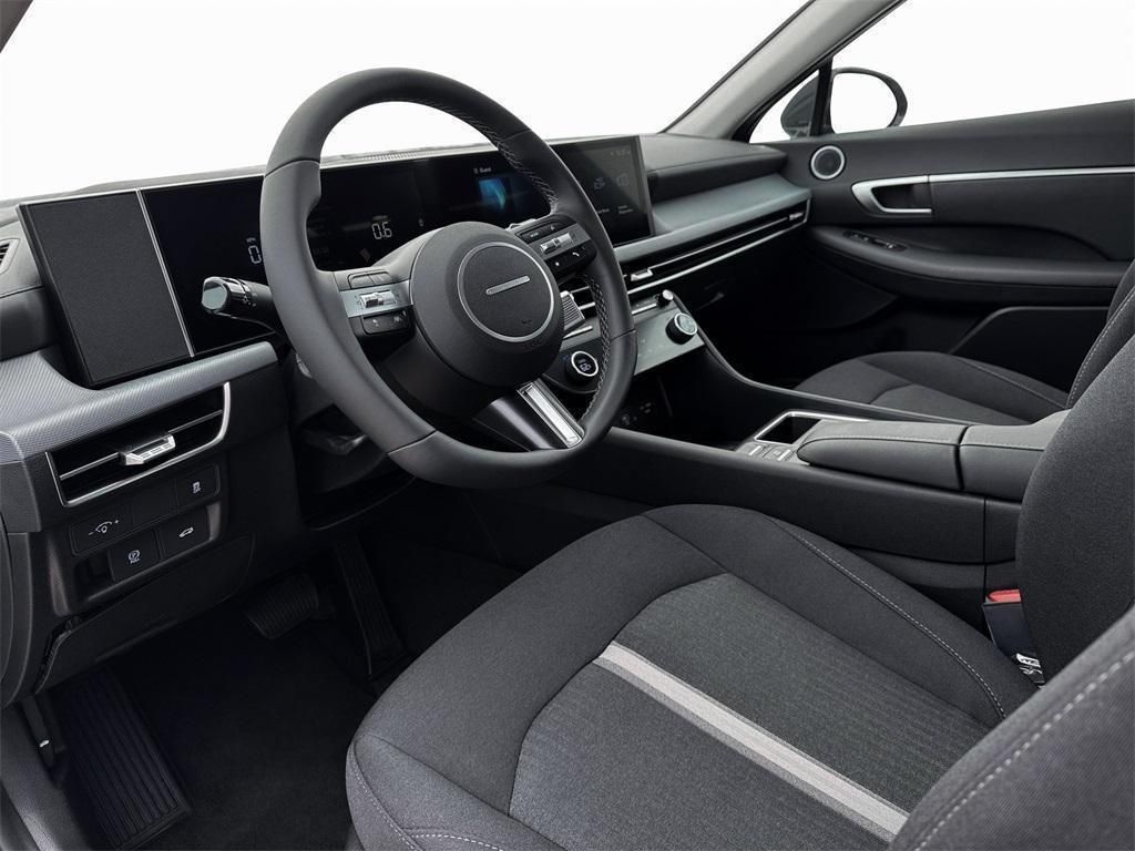 2026 Hyundai Sonata SEL - Photo 14