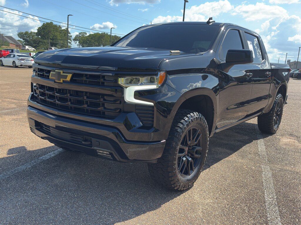 Used 2024 Chevrolet Silverado RST Crew Cab
