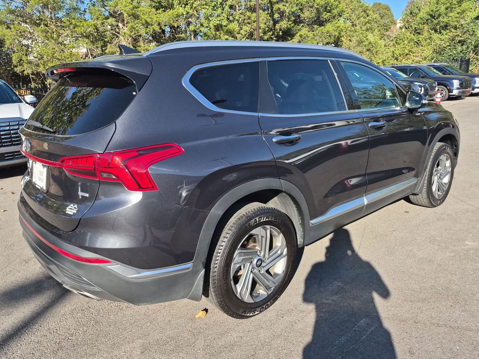 2021 Hyundai Santa Fe SEL - Photo 4