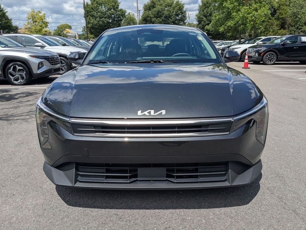 2025 Kia K4 LX - Photo 2