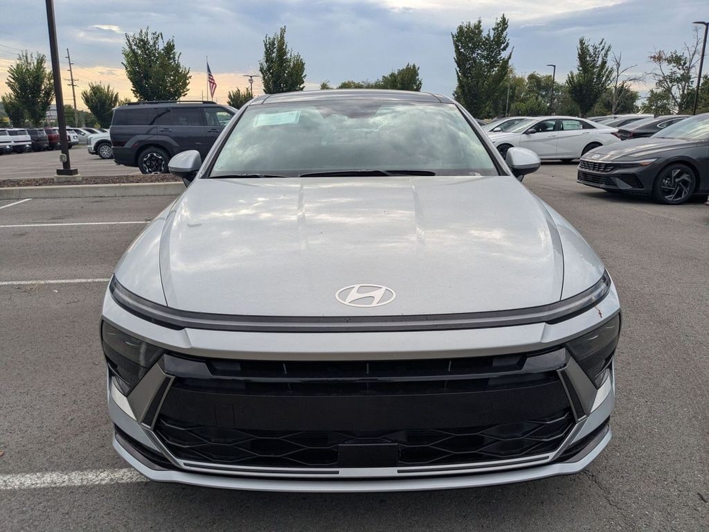 New 2026 Hyundai Sonata Hybrid SEL Sedan