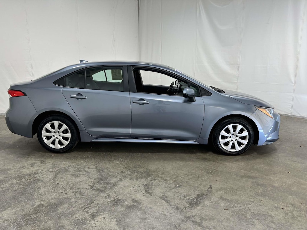 Used 2025 Toyota Corolla LE Sedan