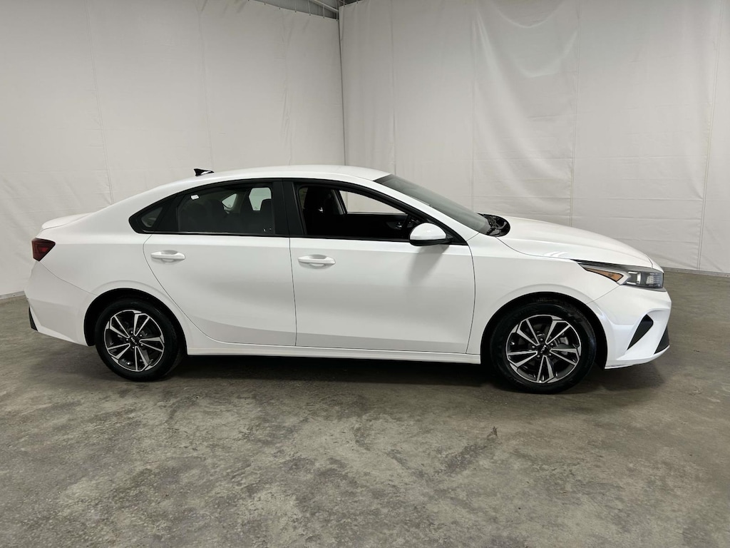 Used 2023 Kia