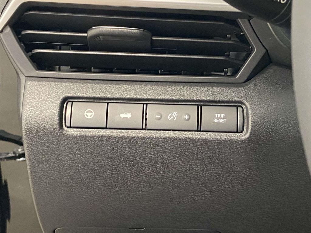 2025 Nissan Altima SL - Photo 17