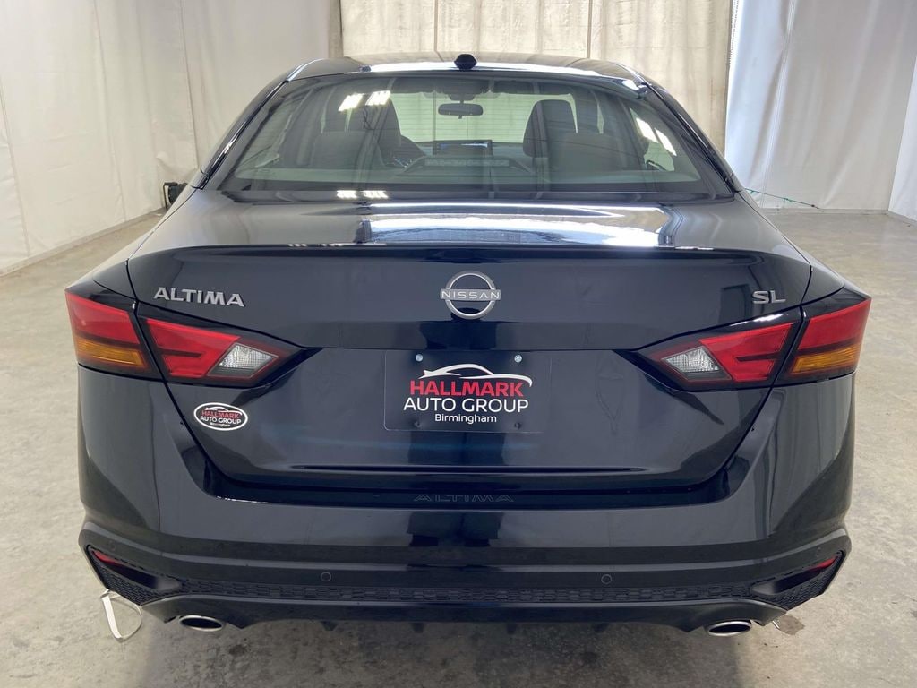 New 2025 Nissan
