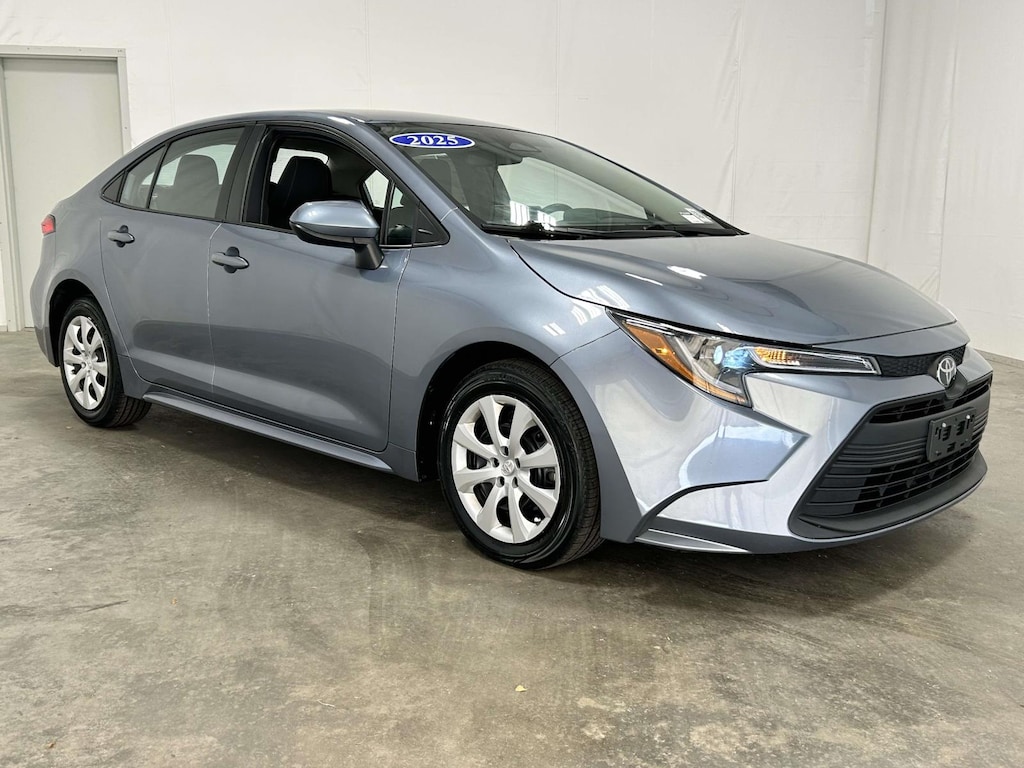 Used 2025 Toyota Corolla LE Sedan