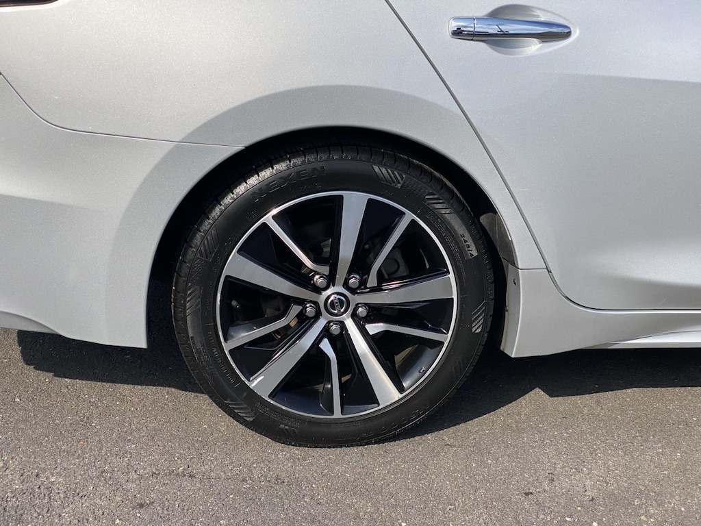 Used 2022 Nissan Maxima SV Sedan