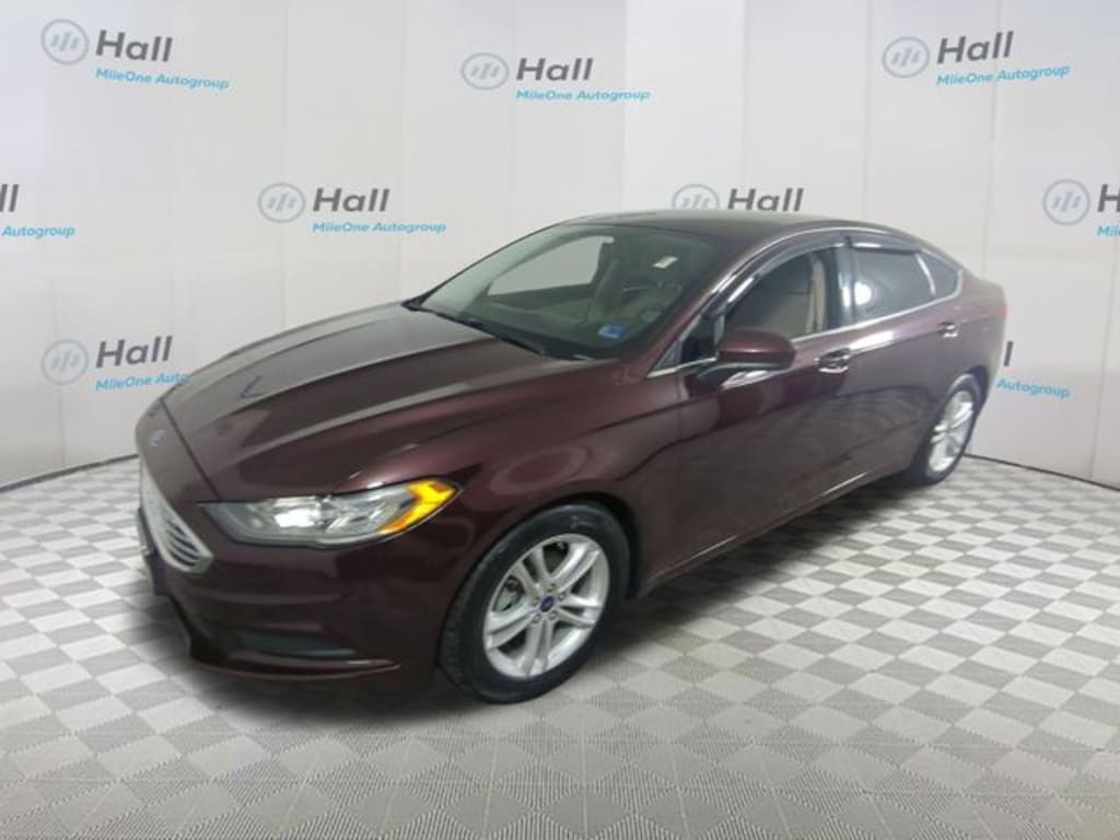 Used 2018 Ford Fusion SE Sedan
