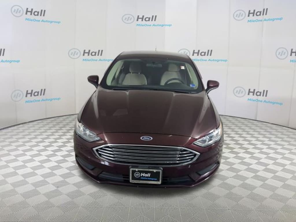 Used 2018 Ford Fusion SE Sedan