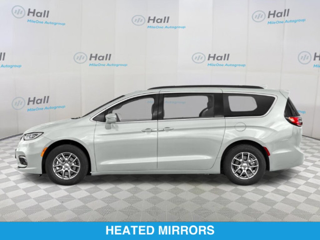 Used 2022 Chrysler Pacifica Limited Minivan/Van