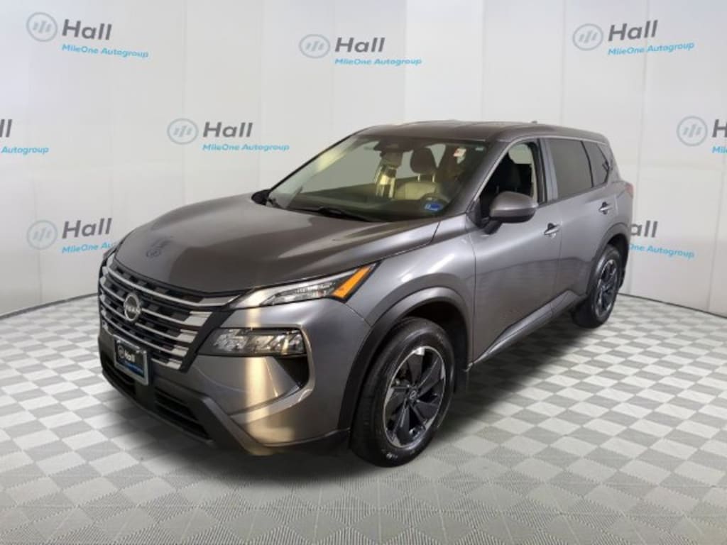 Used 2024 Nissan Rogue SV SUV